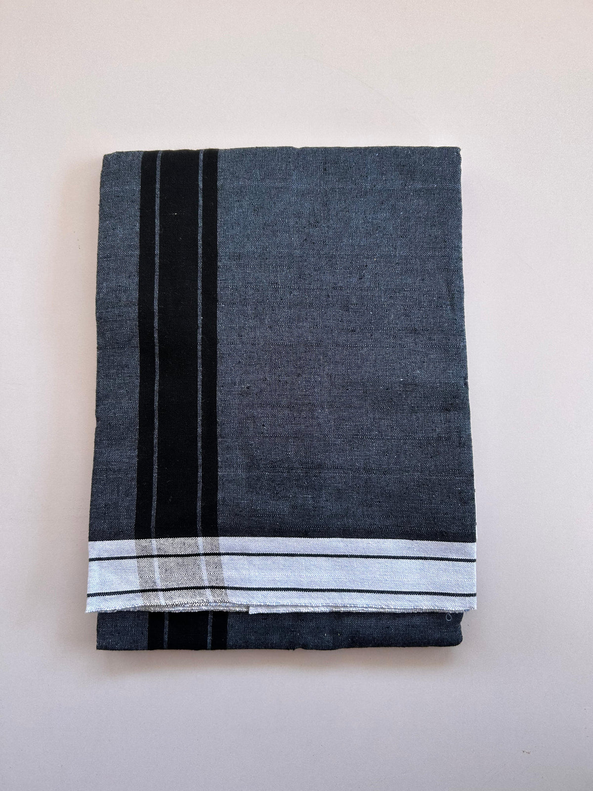 Kaitharikada - Single Kaily / Lungi - Mixed Cotton - (2/40s) twisted - 2 inch Black Shaded kara with Light Blue & Black Shaded colour body (2 meter / 4 muzham) - 45 KK8089 SAT