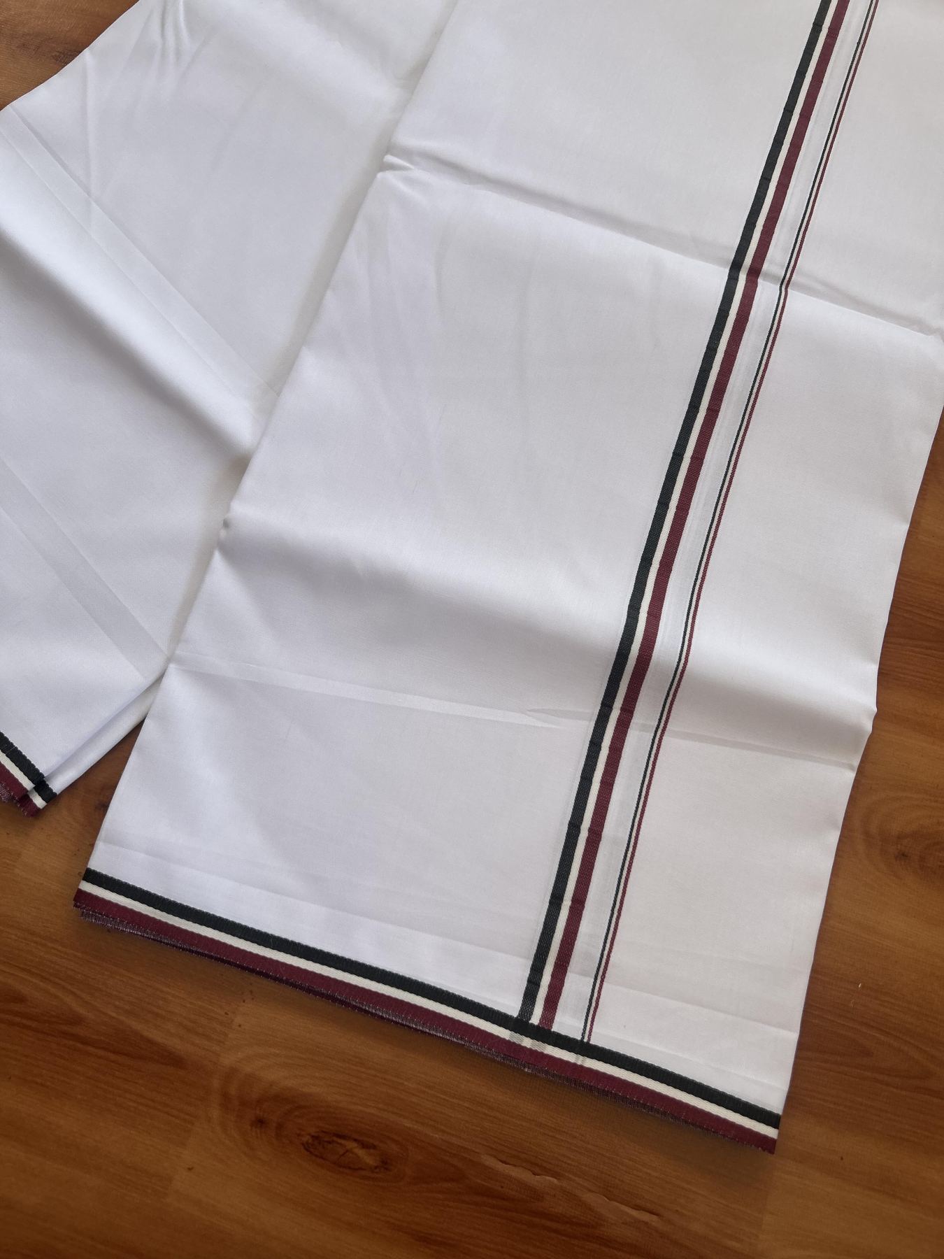 Admk Veshti - 20% Discount! KaithariKada 100% Mill Bleached Mercerised Cotton Pure white Single Mundu/Dhoti - 100X100 - 0.25 inch Black White & Maroon Red kara - 2 KK5359 KBF