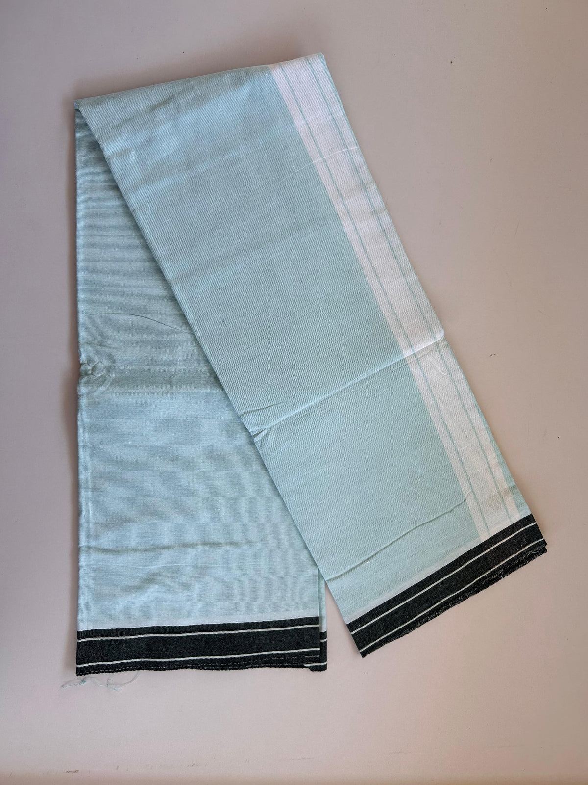 Kaitharikada - Single Kaily / Lungi - Mixed Cotton - (2/40s) twisted - 2 inch White Shaded kara with Light Turquoise & White Shaded colour body (2 meter / 4 muzham) - 50 KK8089 SAT