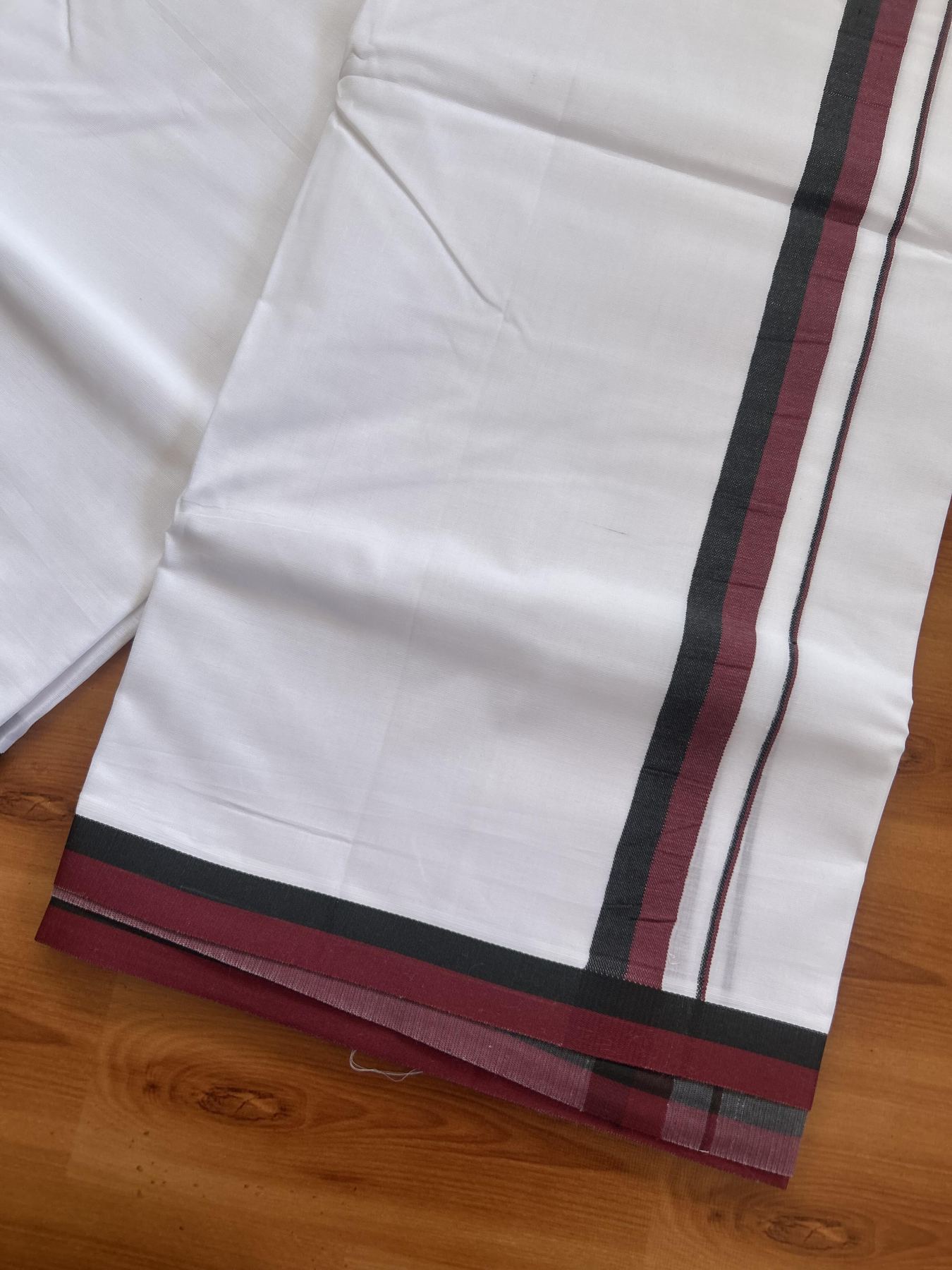 Dmk Veshti - 20% Discount ! KaithariKada 100% Mill Bleached Mercerised Cotton Pure White Double Mundu/Dhoti - 100X100 - 1 inch Black & Maroon kara 4 mtr (8.5 mulam)-  5 KK5385 KBF