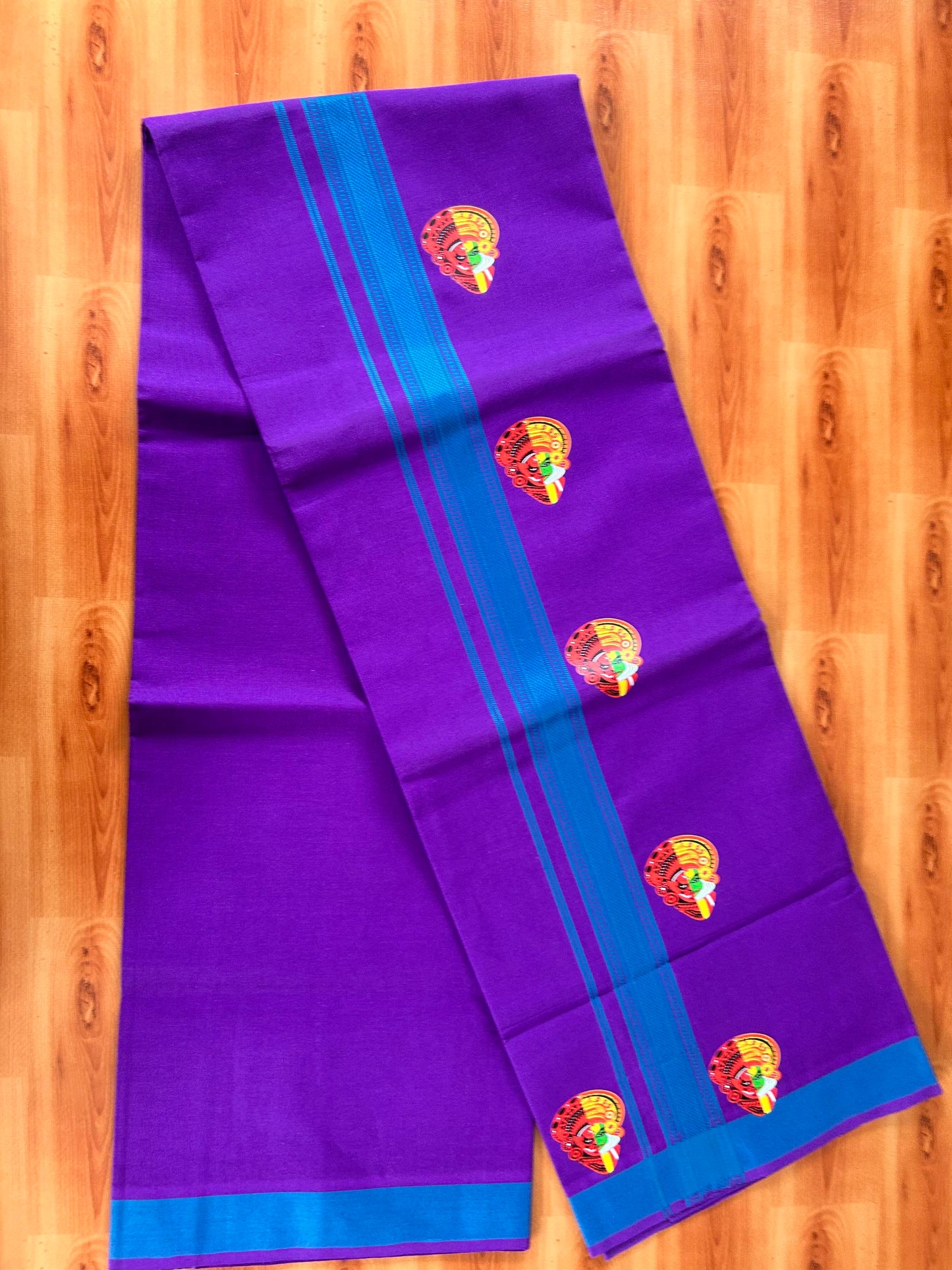 Single Kaily / Lungi- 20% Discount !! Kaitharikada - Pure Cotton - (40s) - 1.25 inch Peacock Blue Striped Theyyam & Kadhakali Printed Design Kara with Deep Violet colour Body (2 meter / 4 muzham) - 19 KK8059 GAN