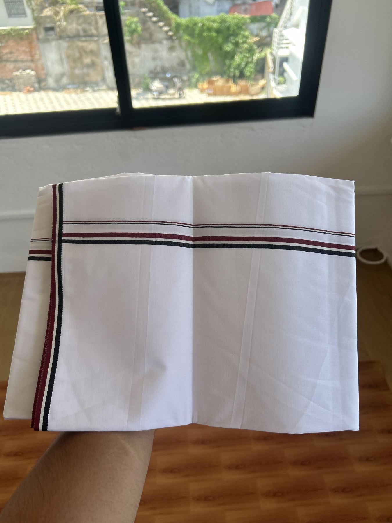 Admk Veshti - 20% Discount! KaithariKada 100% Mill Bleached Mercerised Cotton Pure white Single Mundu/Dhoti - 100X100 - 0.25 inch Black White & Maroon Red kara - 2 KK5359 KBF