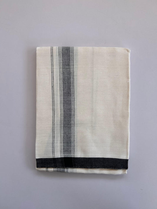 Kaitharikada - Single Kaily / Lungi - Mixed Cotton - (2/40s) twisted - 1.5 inch Black shaded Striped kara with off white colour body (2 meter / 4 muzham) - 6 KK8091 SAT