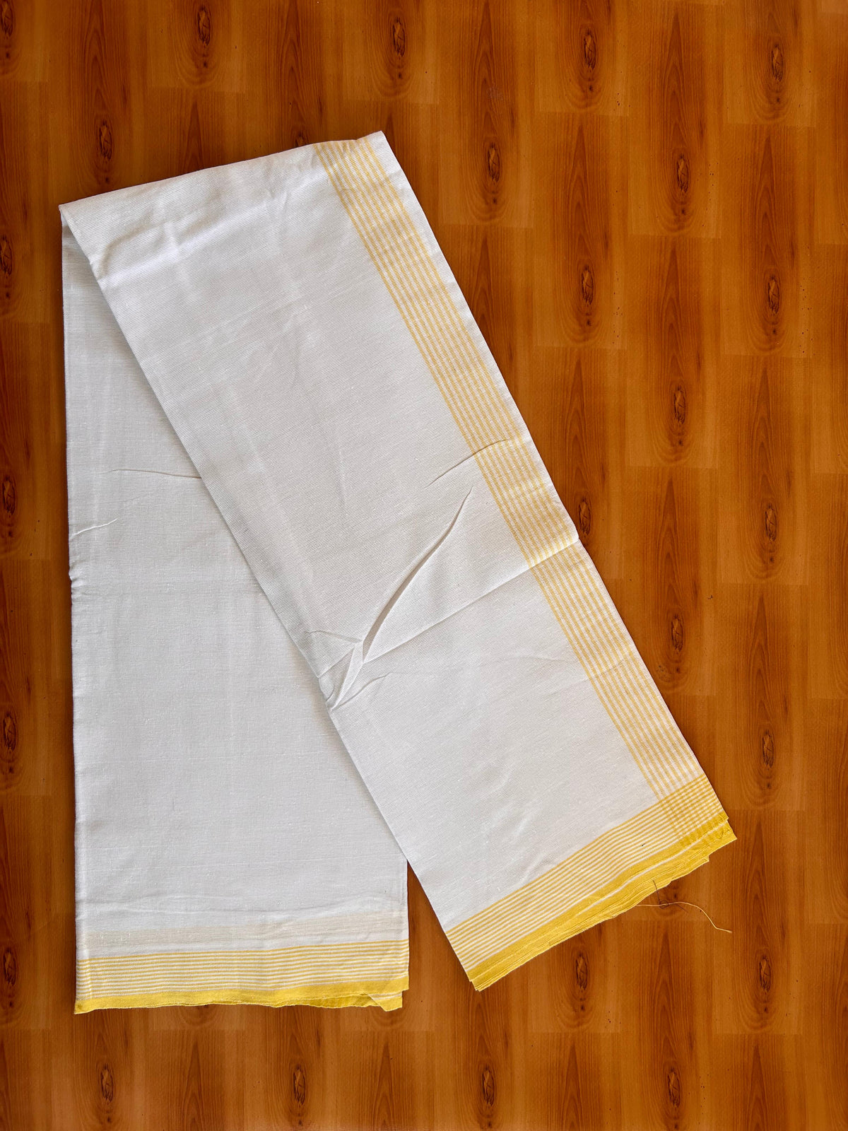 Kaitharikada - Single Kaily / Lungi - Mixed Cotton - (2/40s) twisted - 1.5 inch Yellow shaded Striped kara with White colour body (2 meter / 4 muzham) - 10 KK8091 SAT