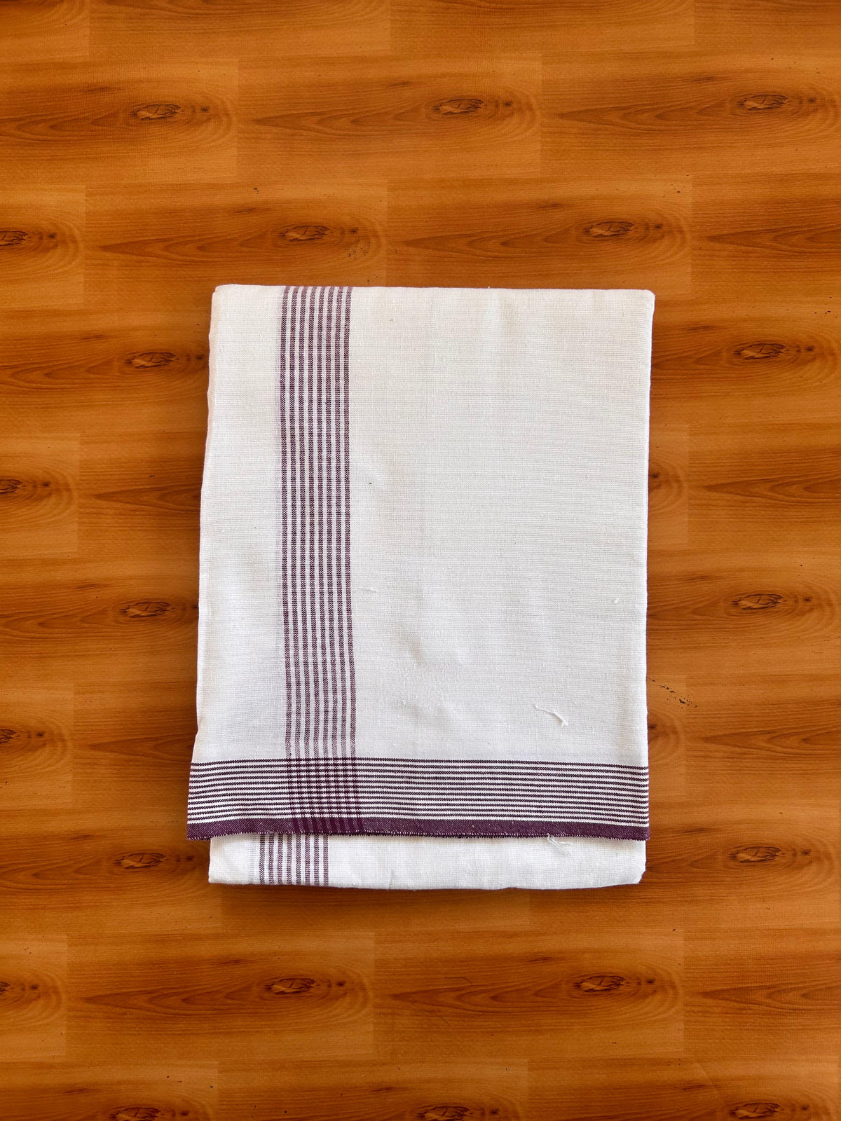 Kaitharikada - Single Kaily / Lungi - Mixed Cotton - (2/40s) twisted - 1.5 inch Purple shaded Striped kara with White colour body (2 meter / 4 muzham) - 12 KK8091 SAT