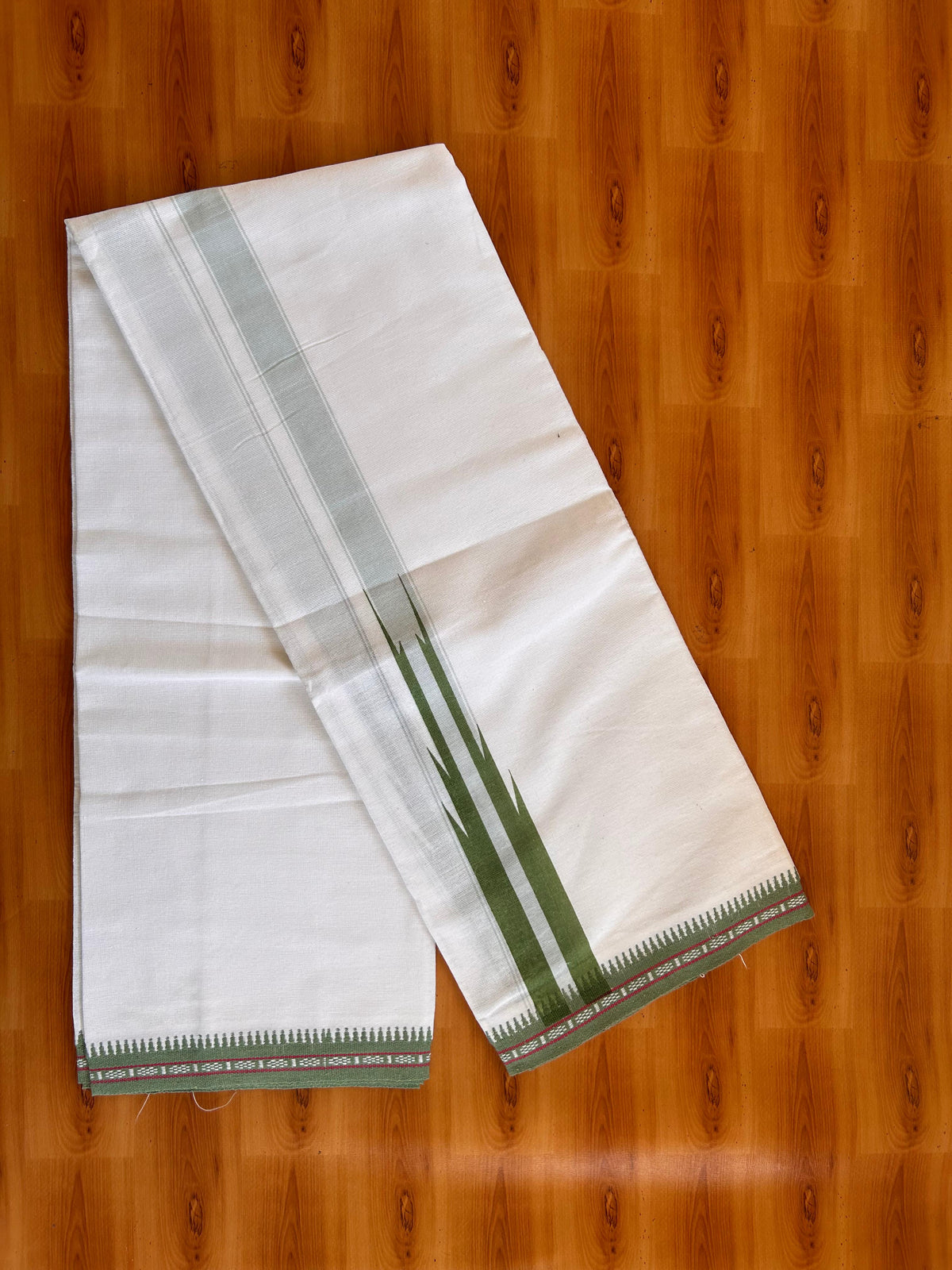 Kaitharikada - Single Kaily / Lungi - Mixed Cotton - (2/40s) twisted - 2 inch Light Green Striped Printed chutty kara with White colour body (2 meter / 4 muzham) - 13 KK8091 SAT