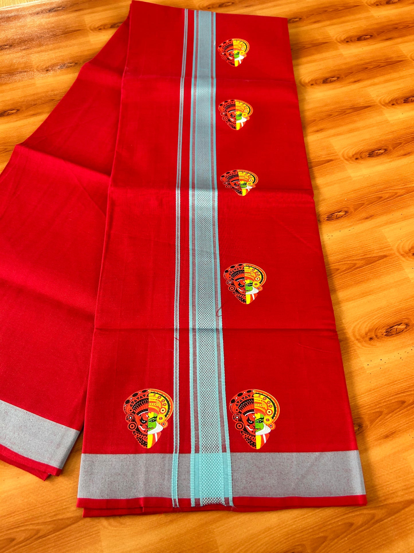Single Kaily / Lungi- 20% Discount !! Kaitharikada - Pure Cotton - (40s) - 1.25 inch Light Blue Striped Kadhakali & Theyyam Printed Design Kara with Maroon colour Body (2 meter / 4 muzham) - 31 KK8059 GAN