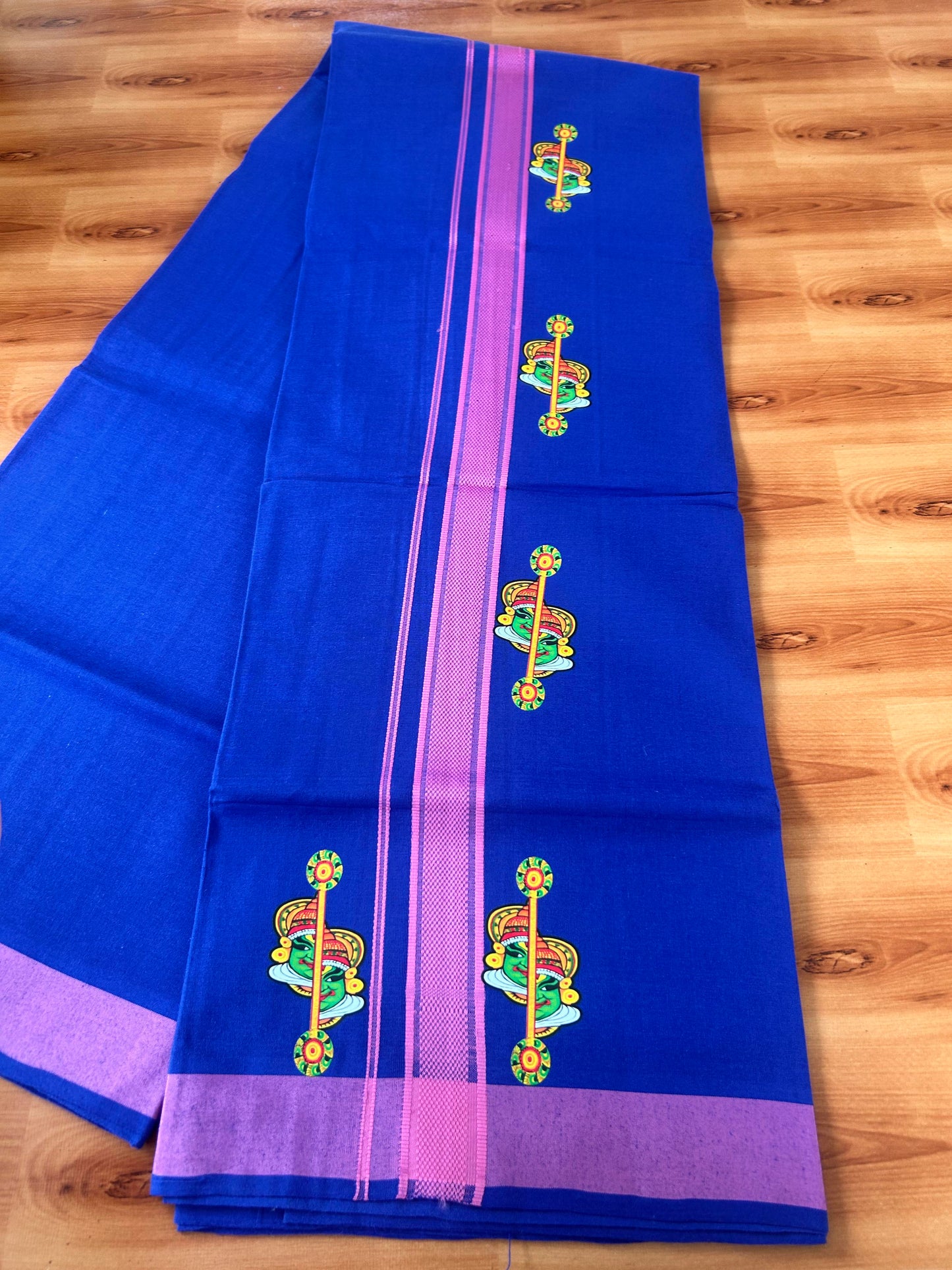 Single Kaily / Lungi- 20% Discount !! Kaitharikada - Pure Cotton - (40s) - 1.25 inch Pink Striped Kadhakali Printed Design Kara with Dark Blue colour Body (2 meter / 4 muzham) - 12 KK8059 GAN