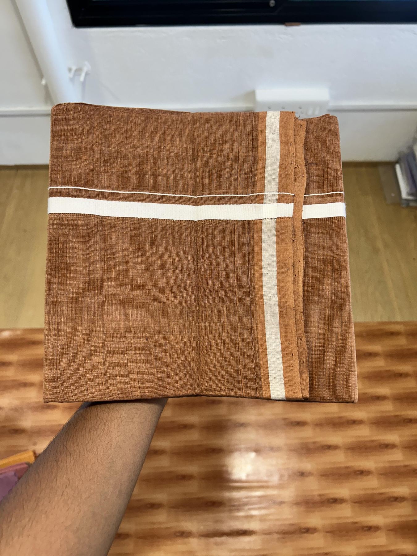 Kerala Handloom Single Kaily/Lungi - KaithariKada 100% Pure Cotton - 40s - 0.5 cm White Kara With Dark Kavi colour Body - (2 meter / 4 muzham) - 15 KK8065 ELA