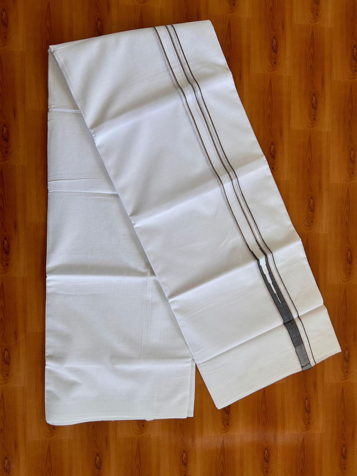 Pure white Double Mundu/Dhoti - 23% Discount! KaithariKada 100% Cotton - 100X80 - 0.75 inch Silver Kasav Navy Blue One Side Chutty Kara - 3.90 mtr (8.5 muzham) - 5 KK5528 VAS