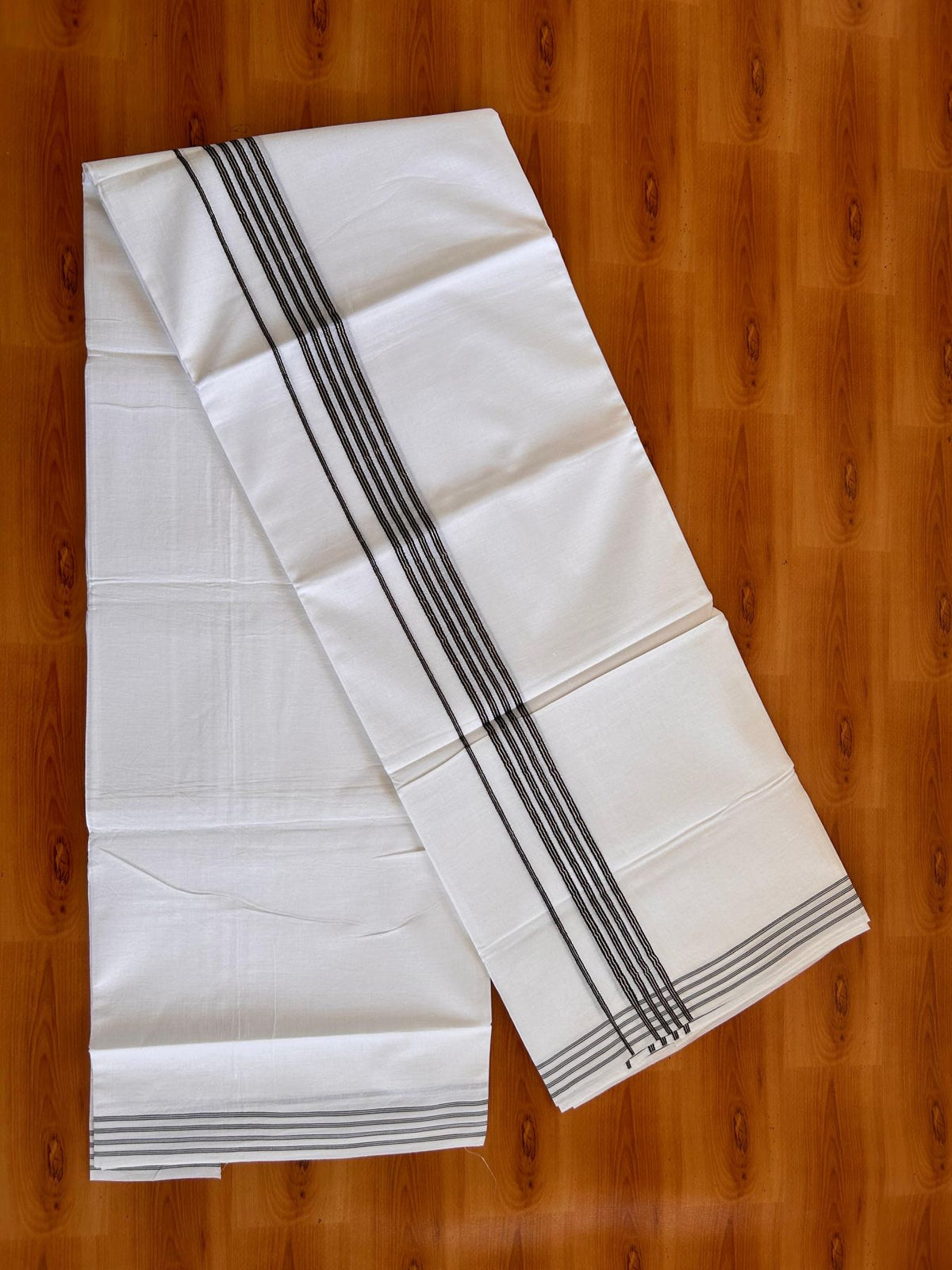 Double Pure White Mundu/ Dhoti - 20% Discount ! Kaitharikada Balaramapuram 100% Cotton 100x80 - 1.25 inch Silver Kasav & Black Striped Kara 3.90 mtr (8 muzham) - 6 KK5528 VAS