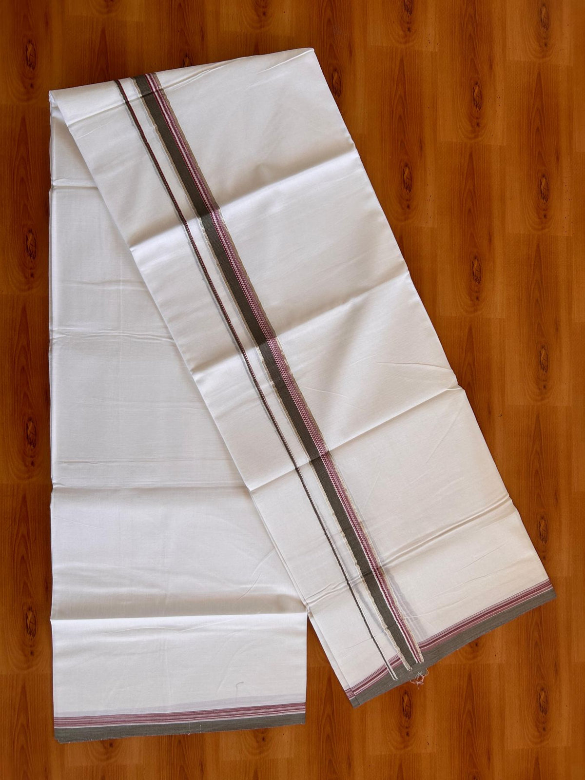 Double Pure White Mundu/ Dhoti - 20% Discount ! Kaitharikada Balaramapuram 100% Cotton 100x80 - 0.5 inch Silver Kasav, SageGreen ,Light Maroon & White Design Kara 3.90 mtr (8 muzham) - 12 KK5528 VAS