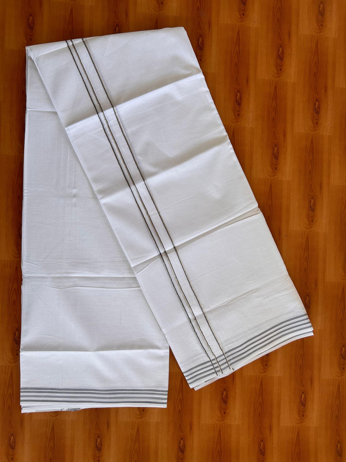 Pure white Double Mundu/Dhoti - 23% Discount! KaithariKada 100% Cotton - 100X80 - 0.75 inch Silver Kasav Black One Side Chutty Kara - 3.90 mtr (8.5 muzham) - 2 KK5528 VAS