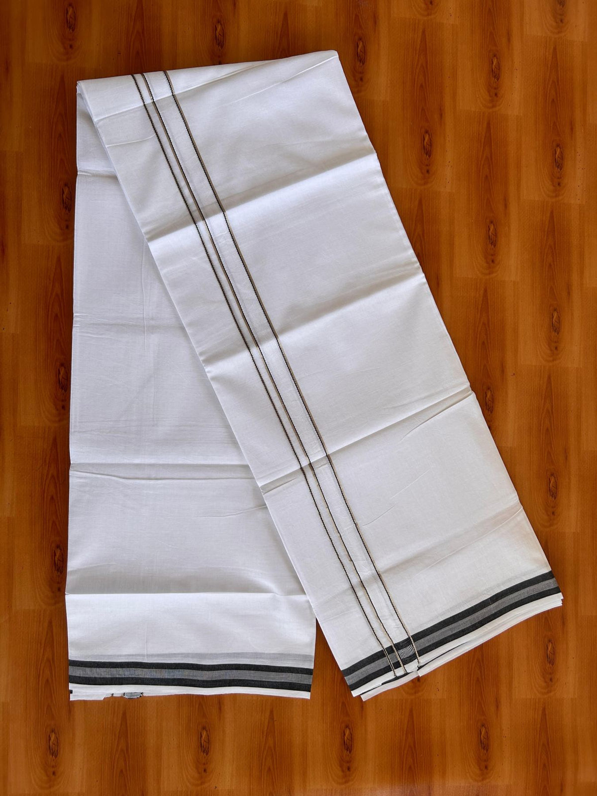 Pure white Double Mundu/Dhoti - 23% Discount! KaithariKada 100% Cotton - 100X80 - 0.75 inch Silver Kasav Black One Side Chutty Kara - 3.90 mtr (8.5 muzham) - 4 KK5528 VAS