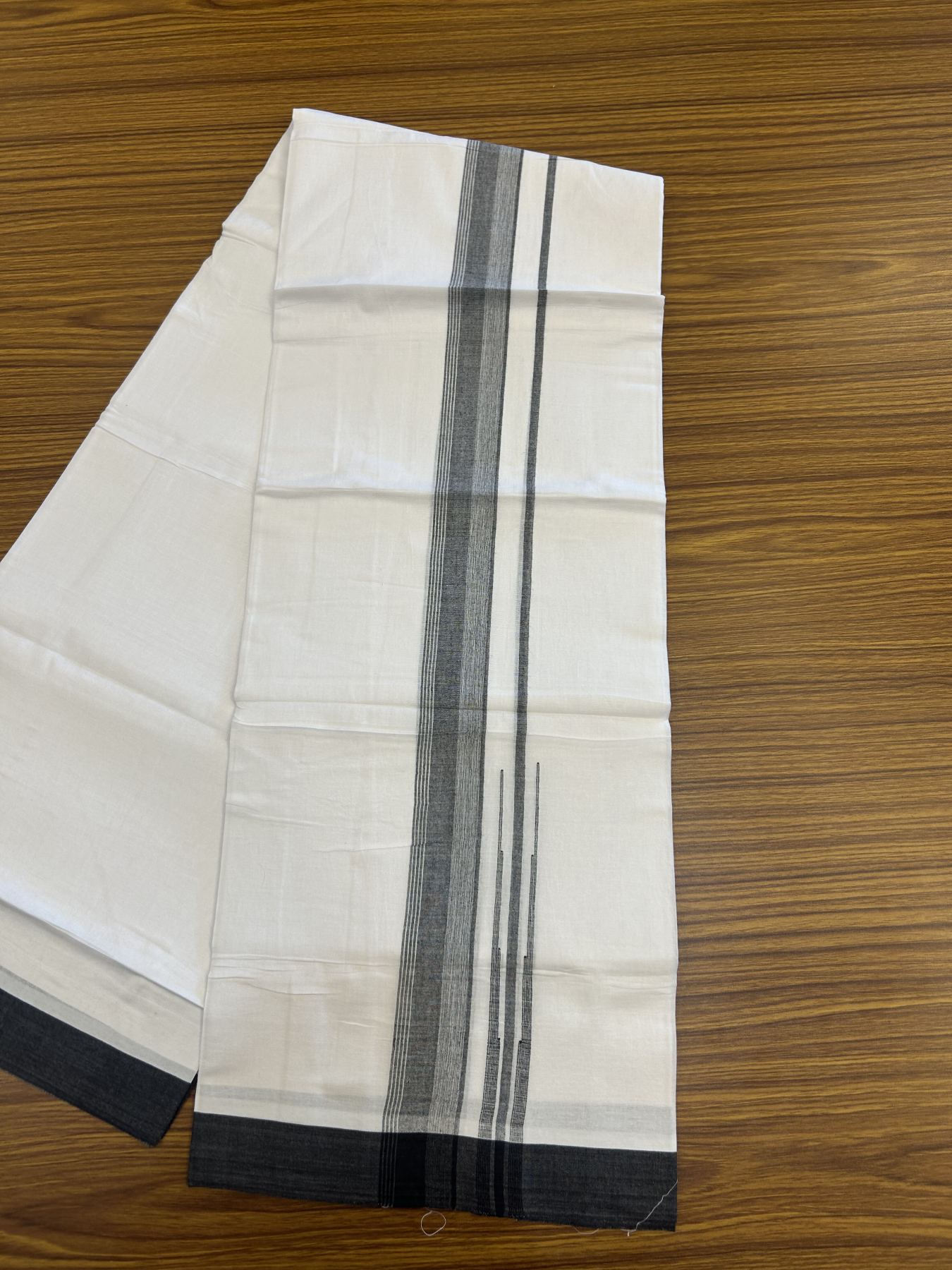 20% Discount! KaithariKada Balaramapuram 100% Cotton Double Pure white Mundu/Dhoti- 100x80 - 1.5 inch Black shaded striped chutty kara - 3.75 mtr ( 8 muzham) - 20 KK5315 VAS