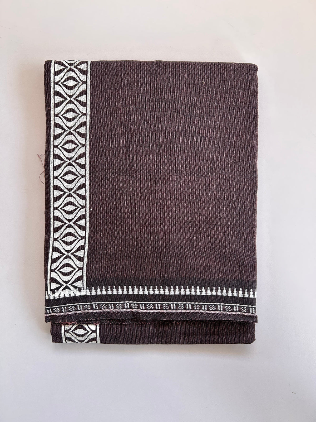 Single Kaily / Lungi - Kaitharikada - Mixed Cotton - 2/40s twisted - 2 inch White Printed Design Kuppadam Kara Pestel Maroon & Black Colour Body (2 meter / 4 muzham) - 37 KK8089 SAT