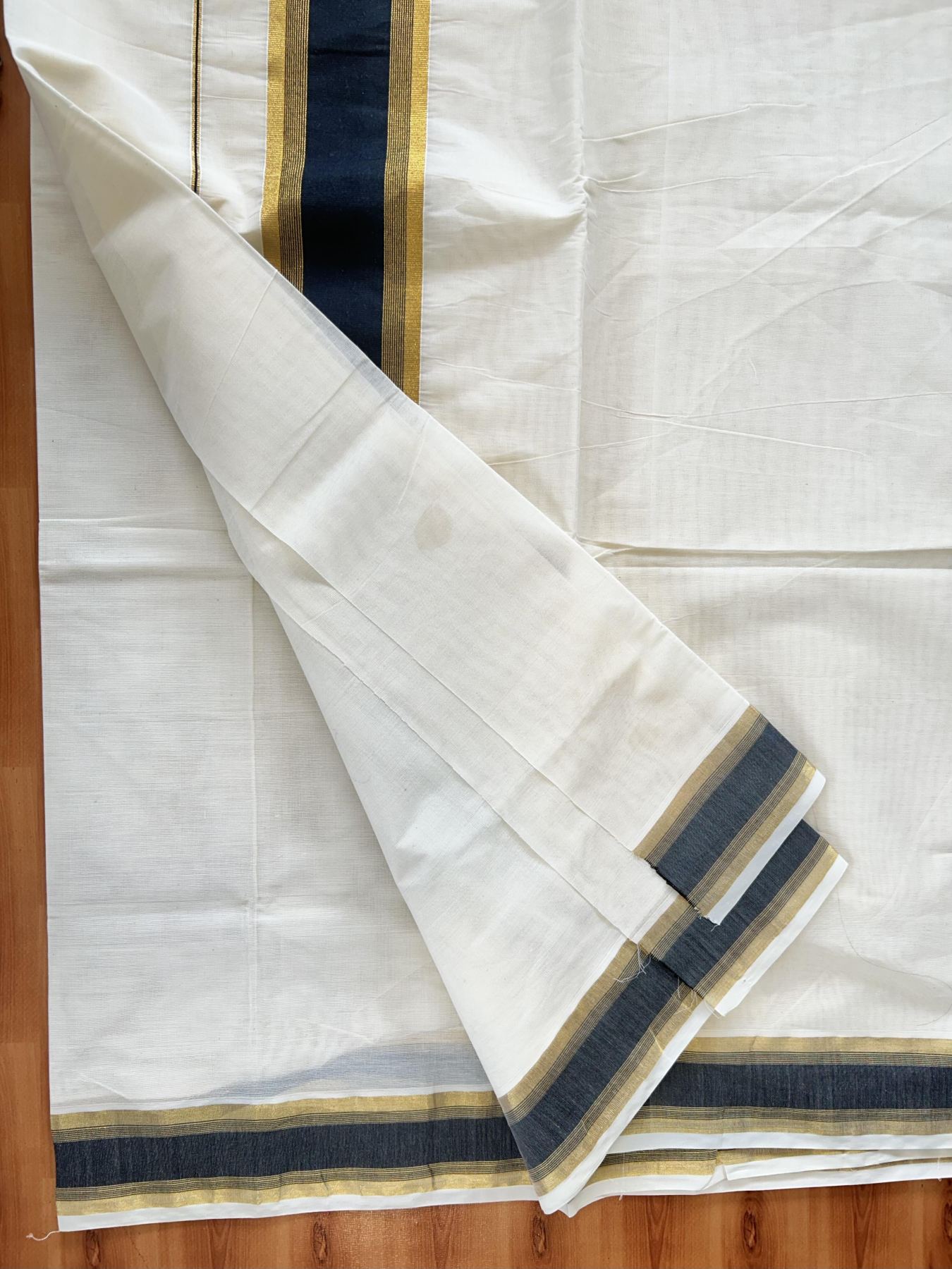 Off White Saree - 25% Discount! Kaitharikada Kerala Traditional Mixed Cotton Kasavu Saree - 3 Inch Pallu - Gold Kasav & Black Stripes Kara - 23 KK7000 PMC