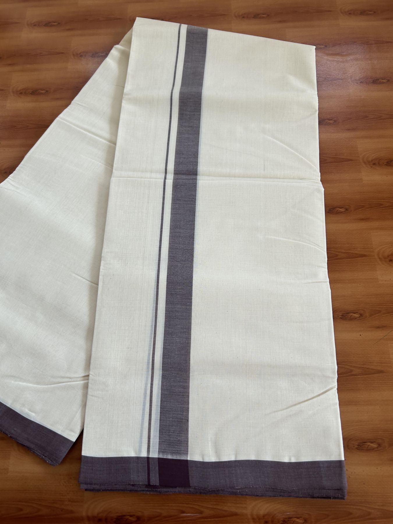 25% Discount! KaithariKada Handloom Millpaav - Kerala Handloom - Cotton Double Mundu/Dhoti Off white (Unbleached) - 80x90 - 1.5 inch Chocolate Brown Mulloth Kara 4.50 meter (10 Muzham) - 106 KK5383 RAM