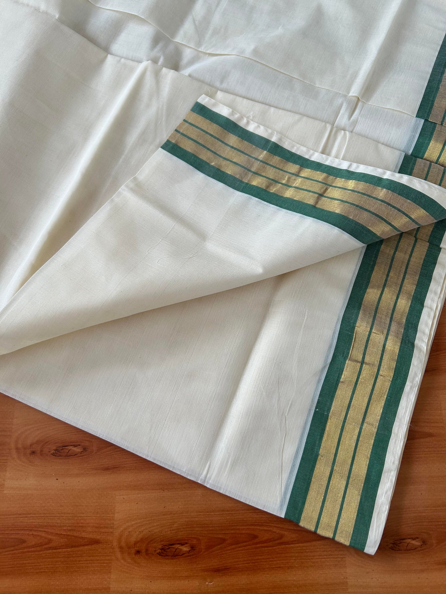 25% Discount! Kaitharikada Kerala Traditional Saree Off white- Mixed Cotton Kasavu Saree - 4.5 Inch  Pallu - Gold Kasav & Green Kara - 5 KK7000 PMC