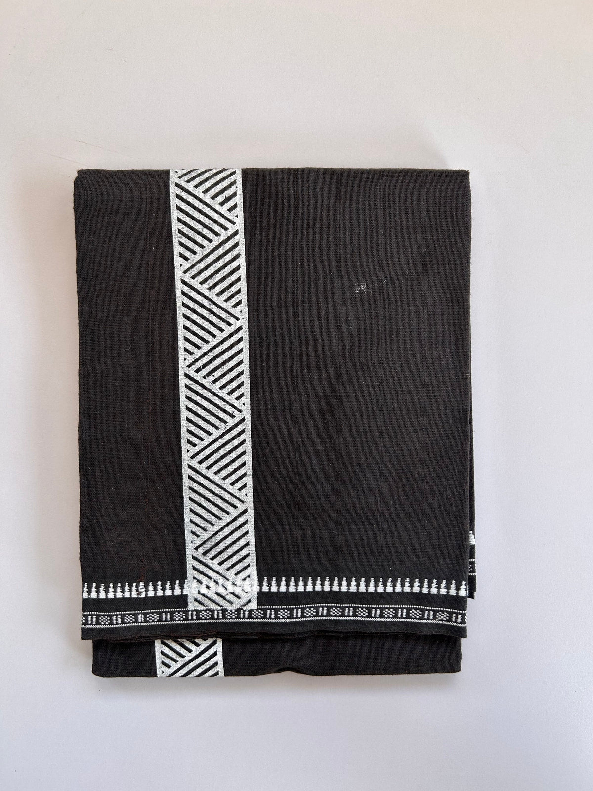 Single Kaily / Lungi - Kaitharikada - Mixed Cotton - 2/40s twisted - 2 inch White Printed Design Kuppadam Kara Dark Brown & Black Colour Body (2 meter / 4 muzham) - 48 KK8089 SAT