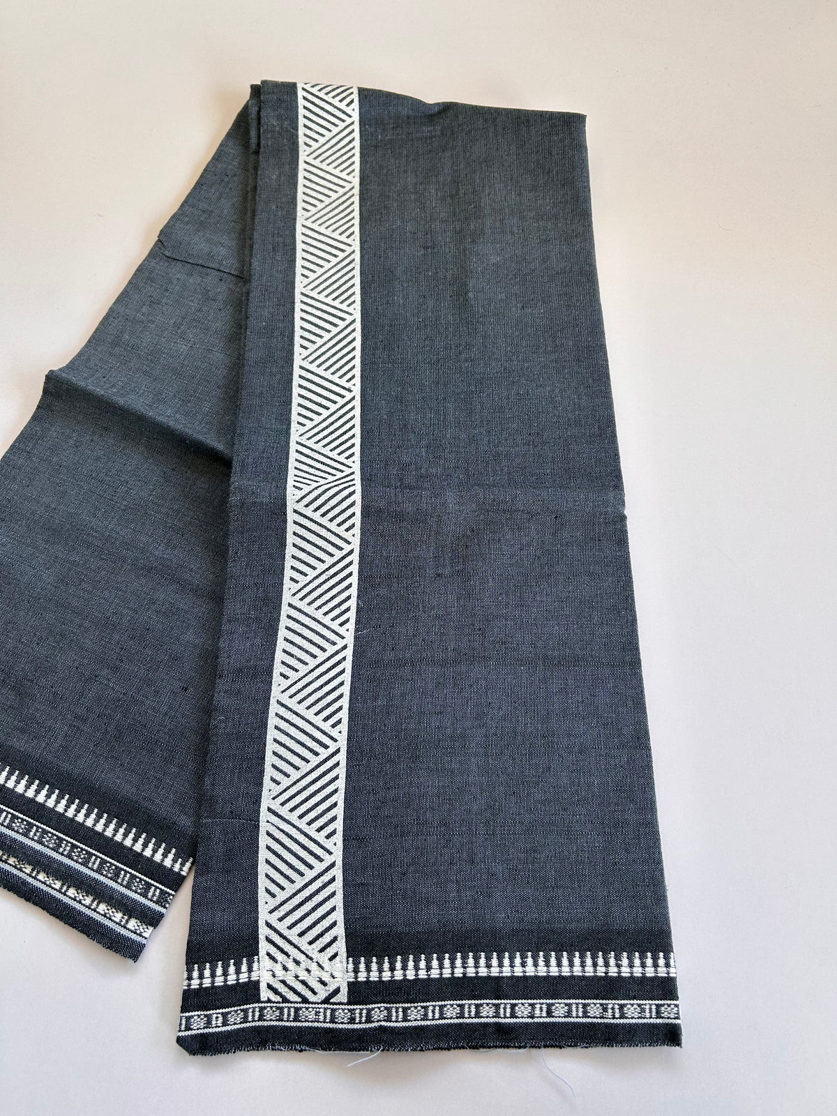 Single Kaily / Lungi - Kaitharikada - Mixed Cotton - 2/40s twisted - 2 inch White Printed Design Kuppadam Kara Light Blue & Black Colour Body (2 meter / 4 muzham) - 49 KK8089 SAT