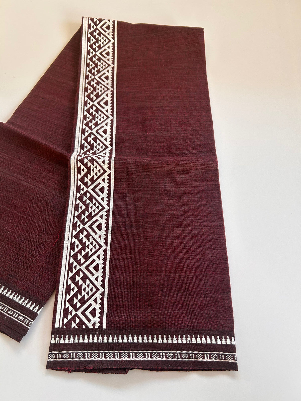 Single Kaily / Lungi - Kaitharikada - Mixed Cotton - 2/40s twisted - 2 inch White Printed Design Kuppadam Kara Wine Purple & Black Colour Body (2 meter / 4 muzham) - 53 KK8090 SAT