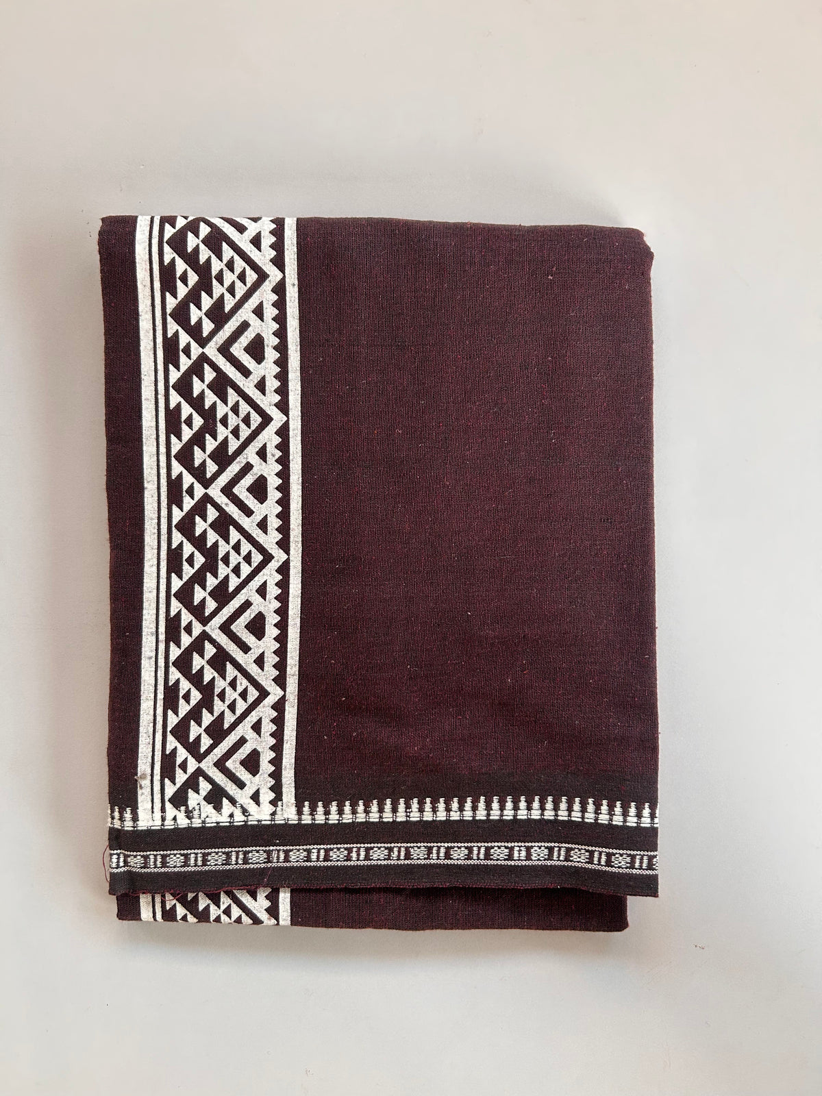 Single Kaily / Lungi - Kaitharikada - Mixed Cotton - 2/40s twisted - 2 inch White Printed Design Kuppadam Kara Dark Maroon & Black Colour Body (2 meter / 4 muzham) - 55 KK8090 SAT