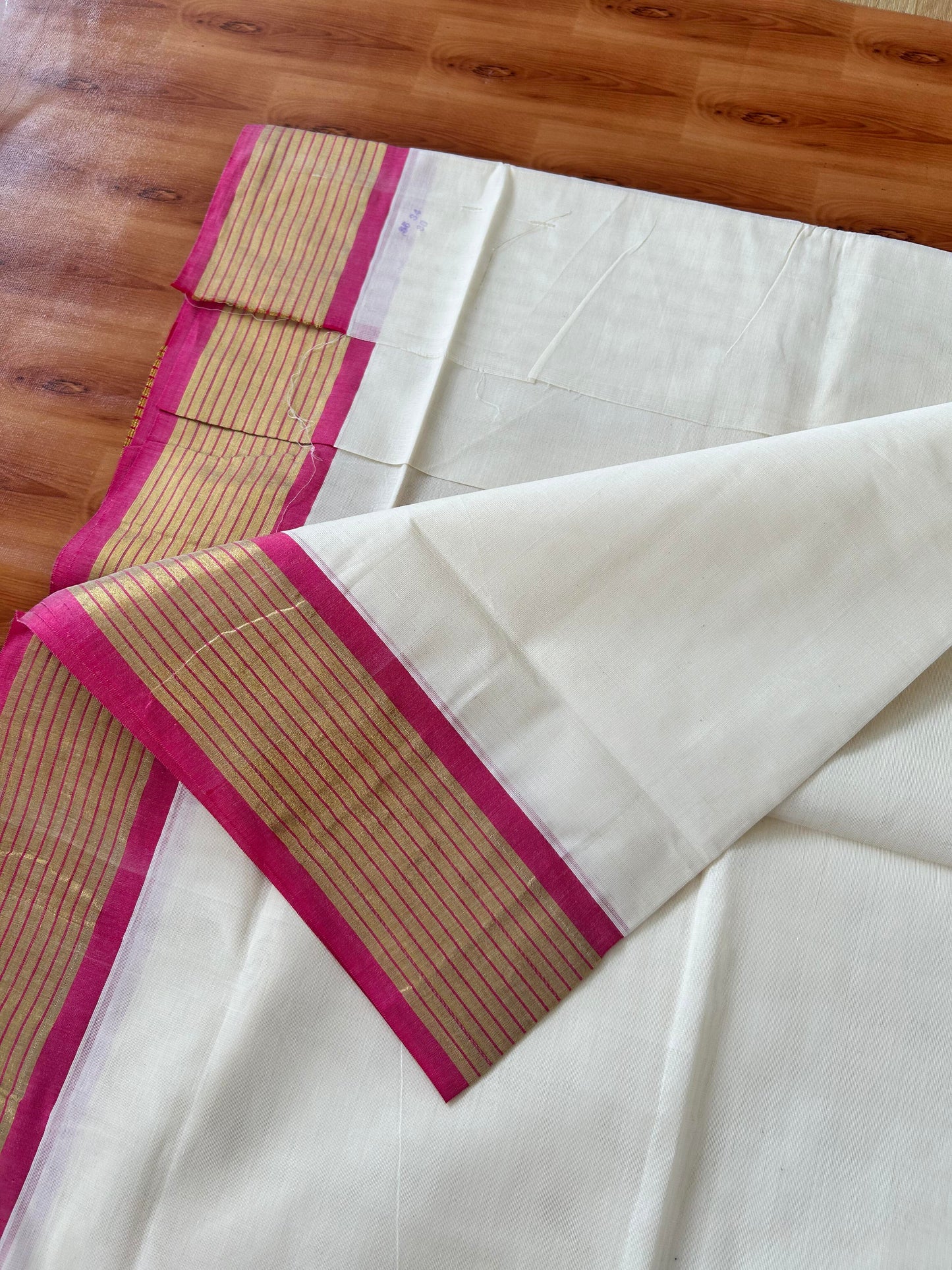 25% Discount! Kaitharikada Kerala Traditional Saree Off white- Mixed Cotton Kasavu Saree - 4 Inch  Pallu - Gold Kasav & Magenta Striped Kara - 11 KK7000 PMC