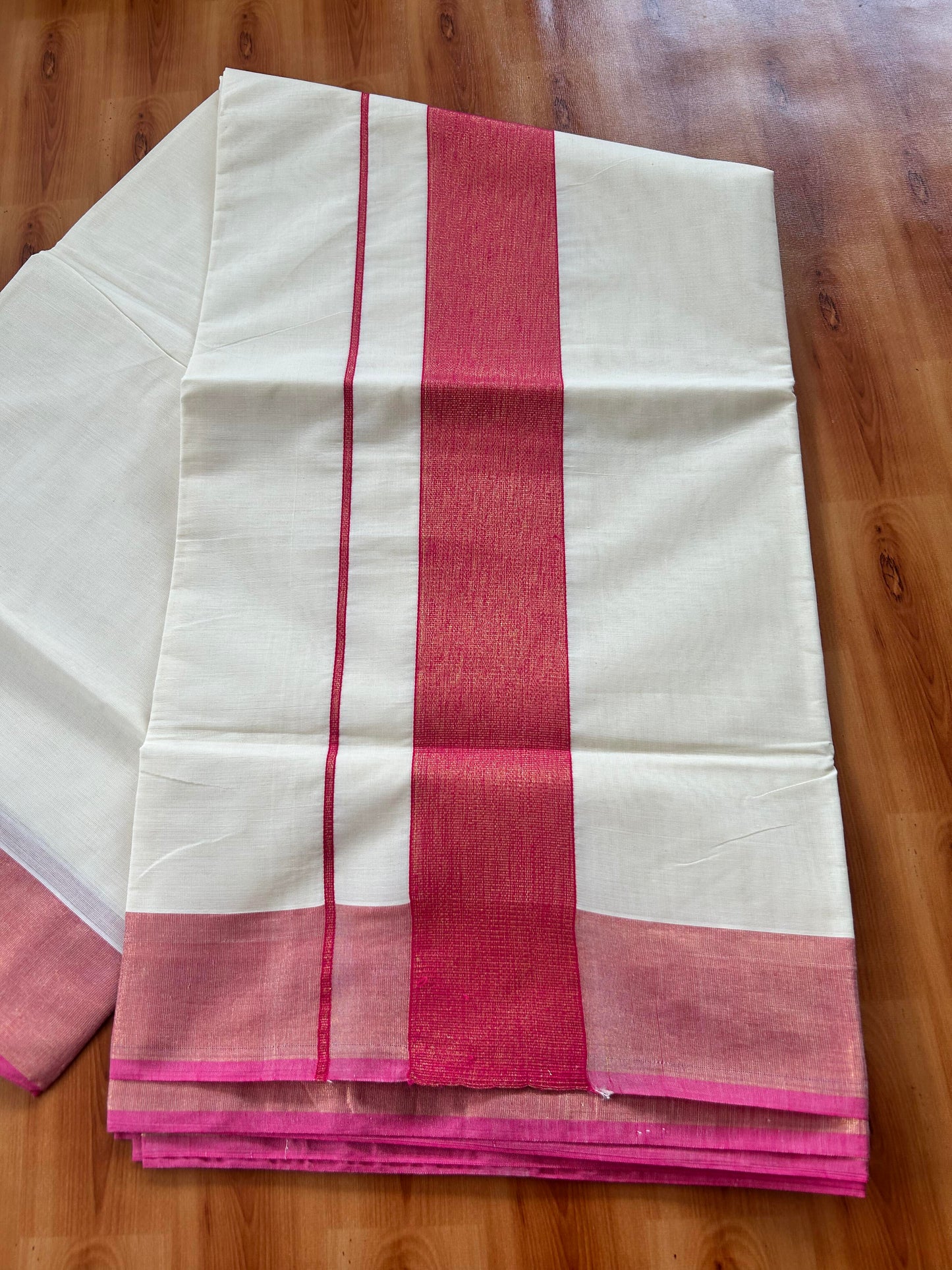 25% Discount! Kaitharikada Kerala Traditional Saree Off white- Mixed Cotton Kasavu Saree - 3 Inch  Pallu - Gold Kasav & Magenta Shaded Kara - 6 KK7000 PMC