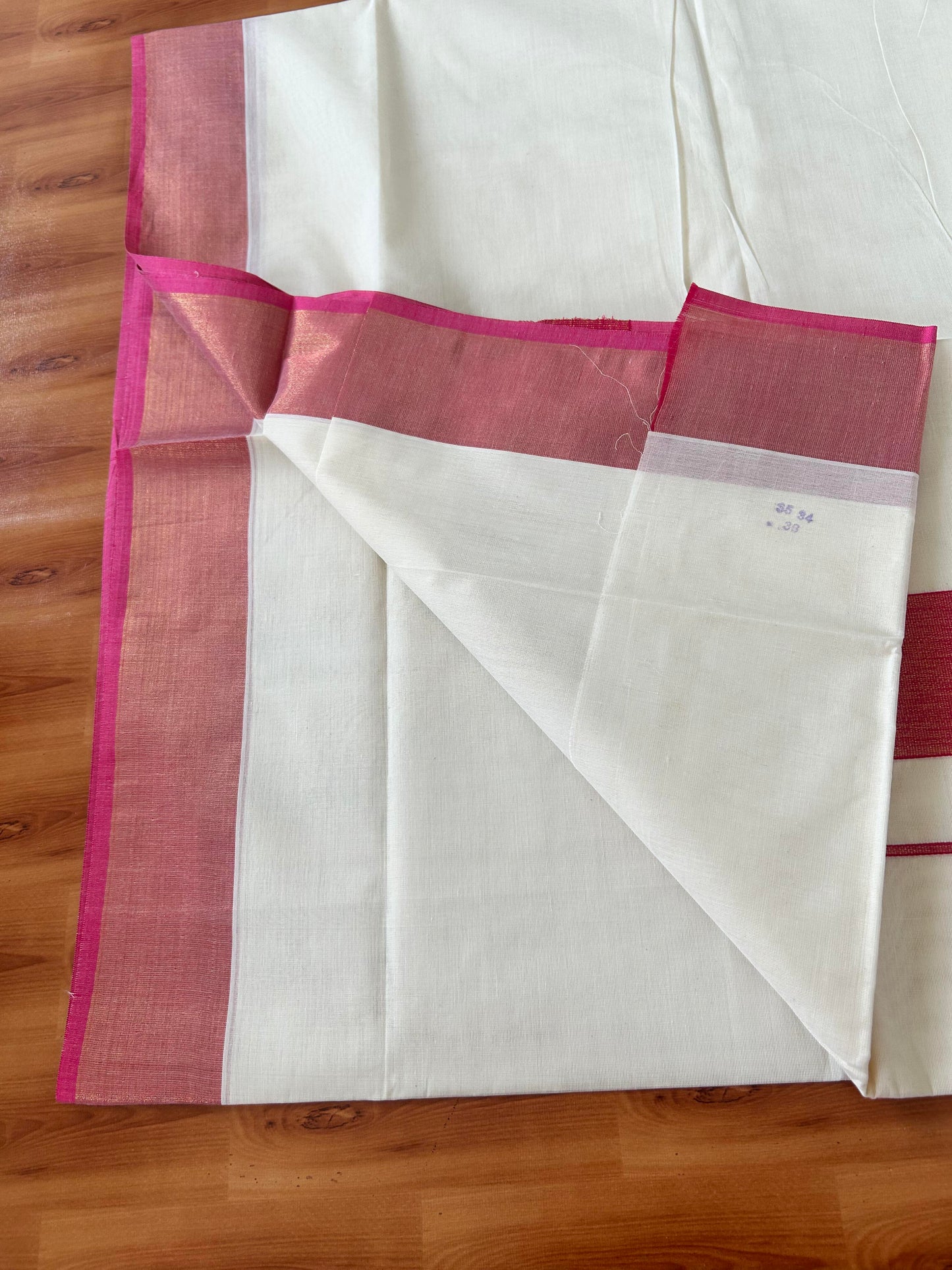 25% Discount! Kaitharikada Kerala Traditional Saree Off white- Mixed Cotton Kasavu Saree - 3 Inch  Pallu - Gold Kasav & Magenta Shaded Kara - 6 KK7000 PMC