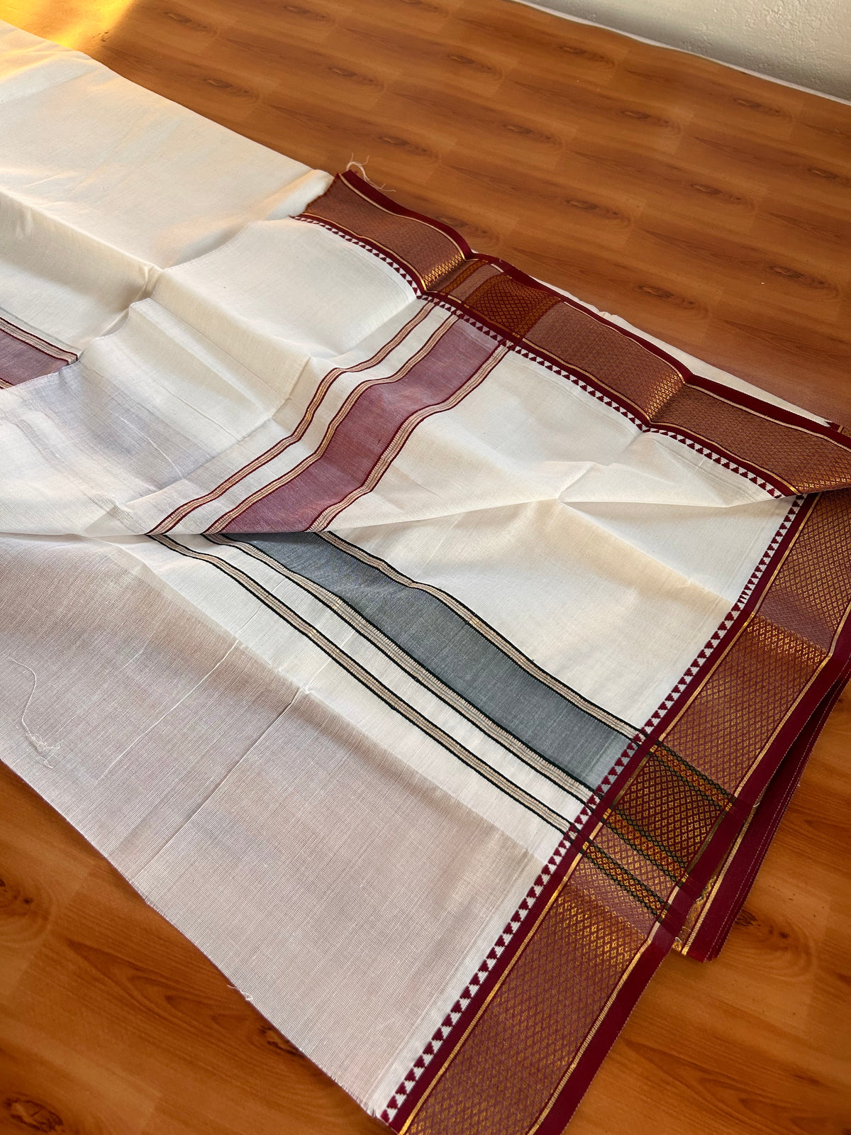 Off White (Unbleached) Double Mundu/Dhoti - 20% Discount ! KaithariKada - Mixed Cotton  60s Thread - 2 inch Green & Maroon Gold Kasav Kara 4 mtr (8.5 muzham) - 2 KK5529 SAR