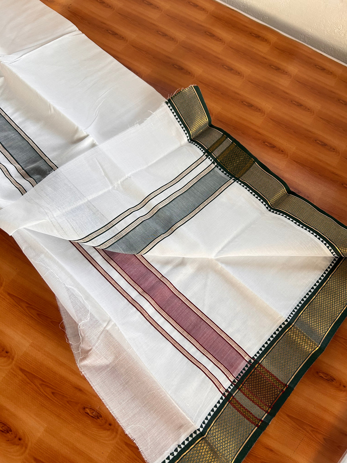 Pure White Double Mundu/Dhoti - 20% Discount ! KaithariKada - Mixed Cotton  60s Thread - 2.25 inch Green & Maroon Gold Kasav Kara 4 mtr (8.5 muzham) - 3 KK5529 SAR
