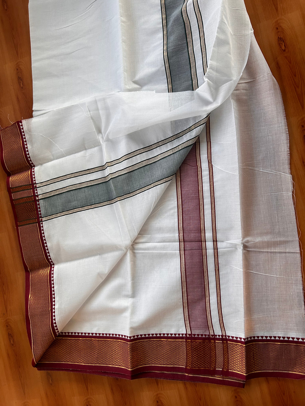Pure White Double Mundu/Dhoti - 20% Discount ! KaithariKada - Mixed Cotton  60s Thread - 2.25 inch Green & Maroon Gold Kasav Kara 4 mtr (8.5 muzham) - 3 KK5529 SAR