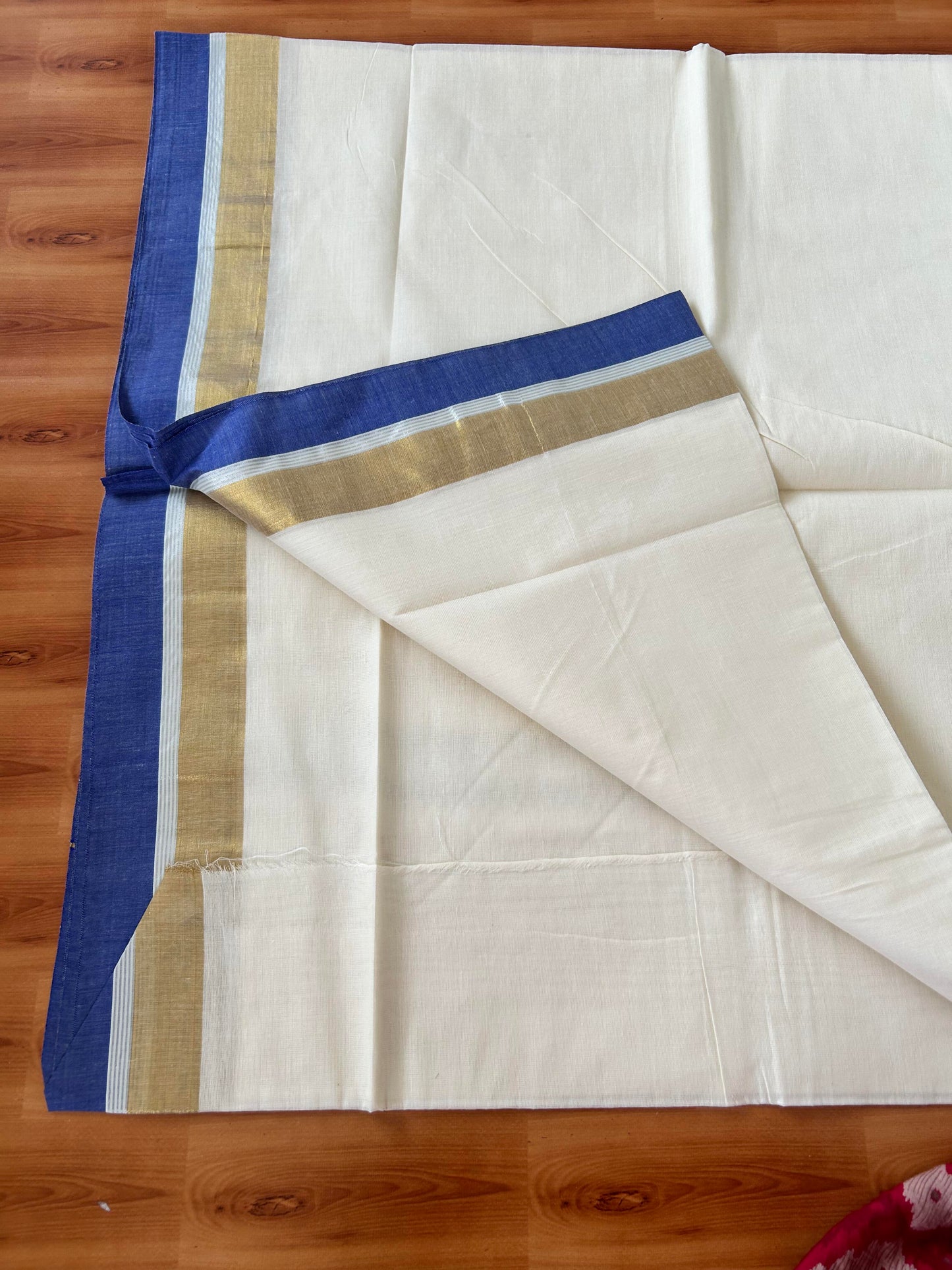 25% Discount! Kaitharikada Kerala Traditional Saree Off white- Mixed Cotton Kasavu Saree - 3.5 Inch  Pallu - Gold Silver Kasav & Blue Kara - 2 KK7000 PMC