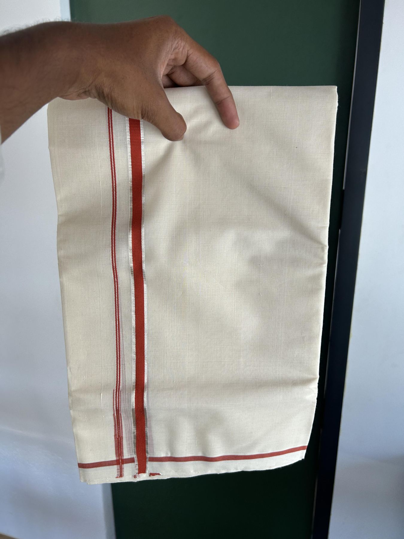 25% Discount!! KaithariKada Handloom Millpaav - Kerala Handloom - 100% Pure Cotton Off White Double Mundu/Dothi - (Unbleached) - 80x90 - 0.5 Inch Gold Kasav Burnt Orange Puliyilakkara chutty 4 mtr (8.5 Muzham) - 55 KK5383 RAM