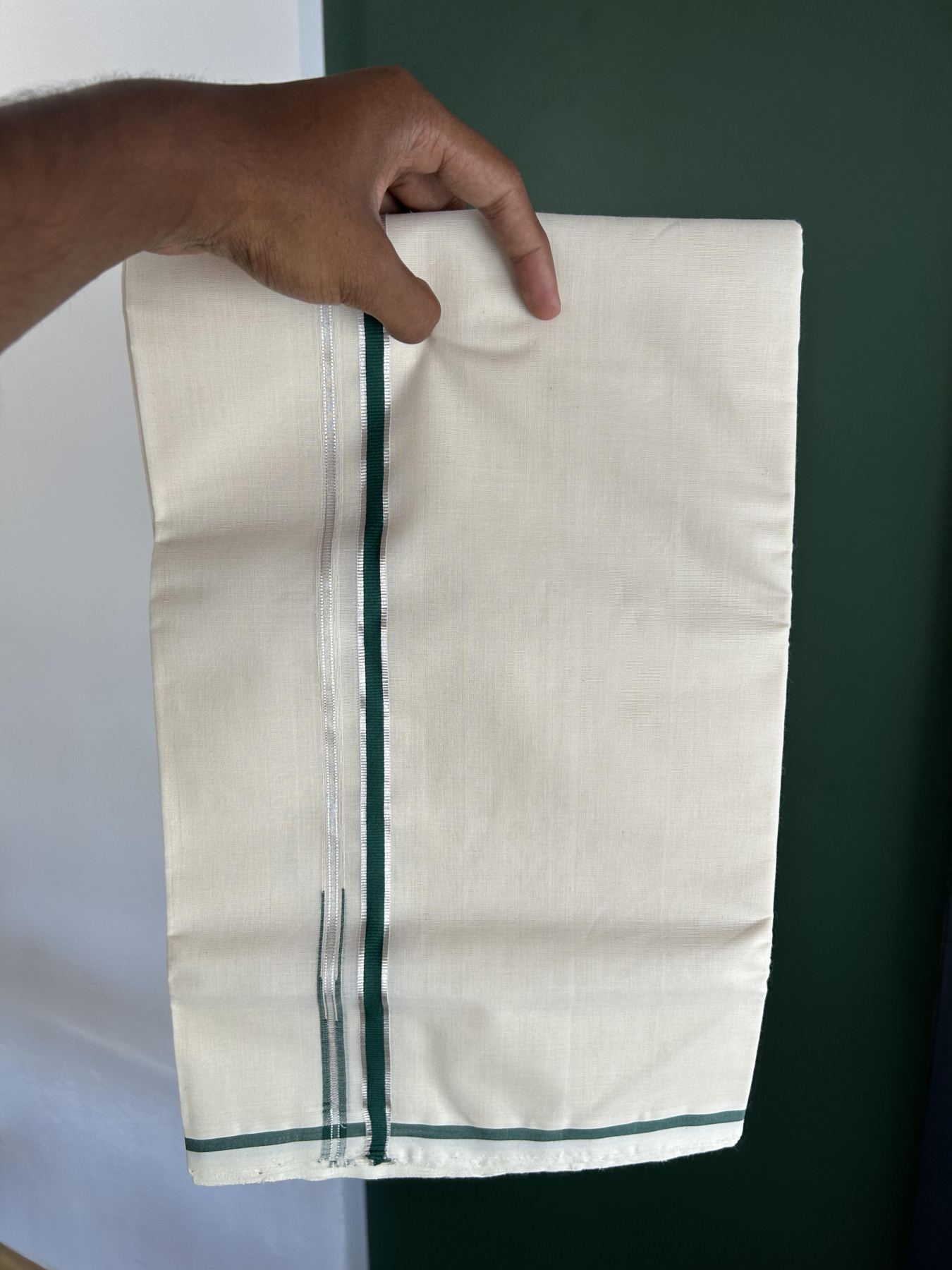 25% Discount!! KaithariKada Handloom Millpaav - Kerala Handloom - 100% Pure Cotton Off White Double Mundu/Dothi - (Unbleached) - 80x90 - 0.5 Inch Silver Kasav Green Puliyilakkara chutty 4 mtr (8.5 Muzham) - 52 KK5383 RAM