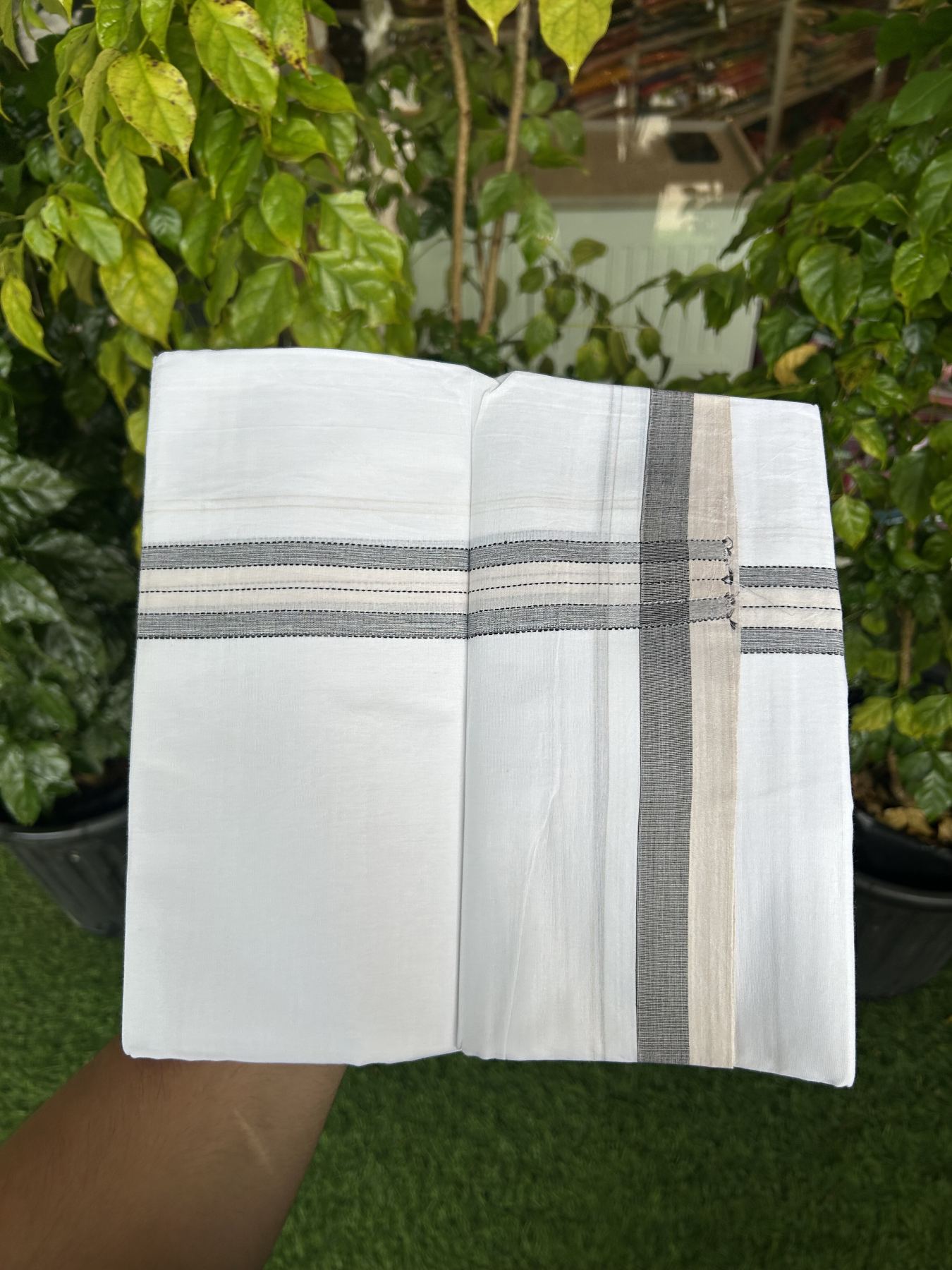 20% Discount! KaithariKada Balaramapuram 100% Cotton Double Pure white Mundu/Dhoti- 100x80 - 1.25 inch Black & Cream shaded kara - 3.75 mtr ( 8 muzham) - 56 KK5315 VAS