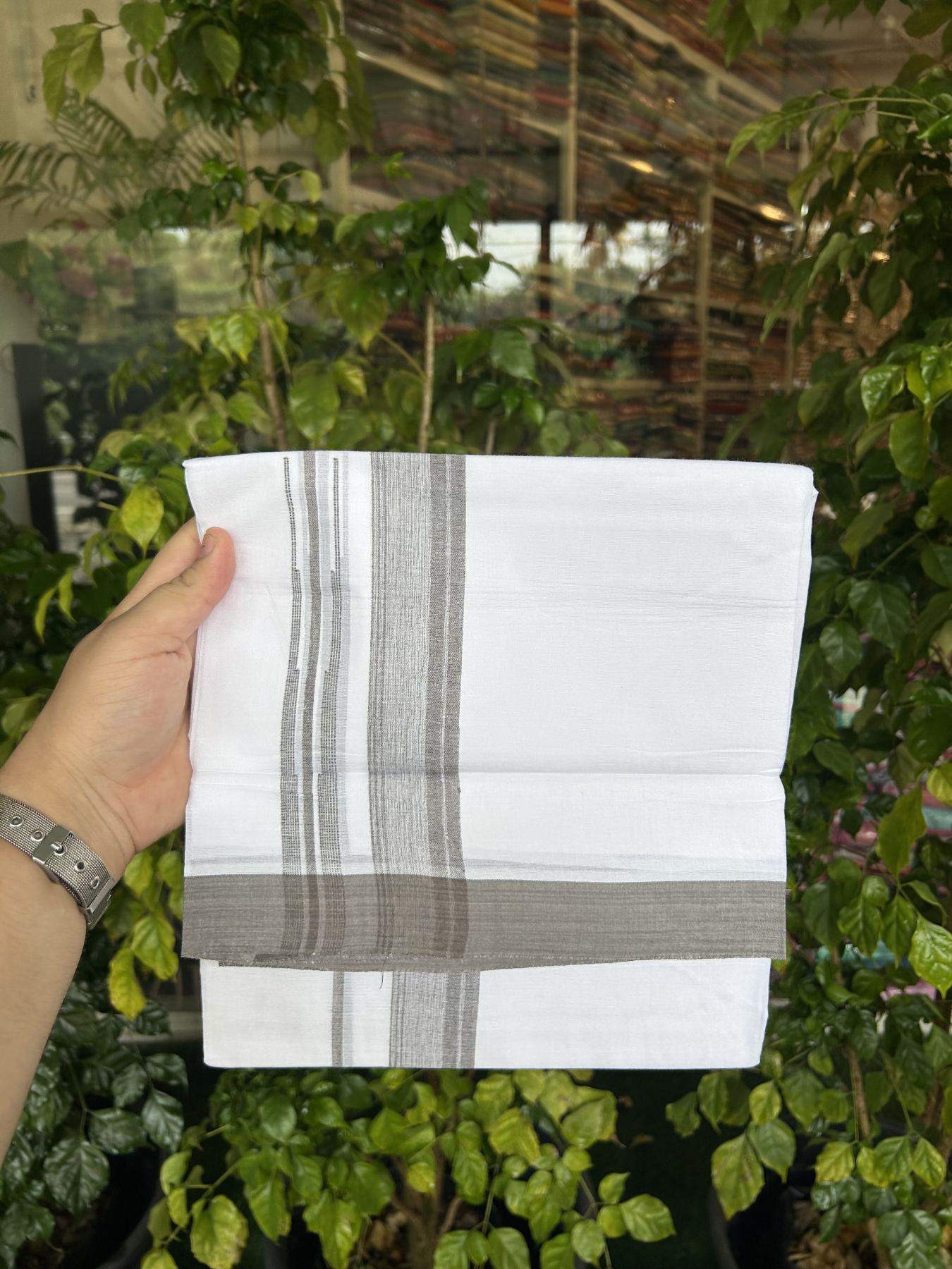 20% Discount! KaithariKada Balaramapuram 100% Cotton Double Pure white Mundu/Dhoti- 100x80 - 1.5 inch Greyish Brown shaded striped chutty kara - 3.75 mtr ( 8 muzham) - 22 KK5315 VAS