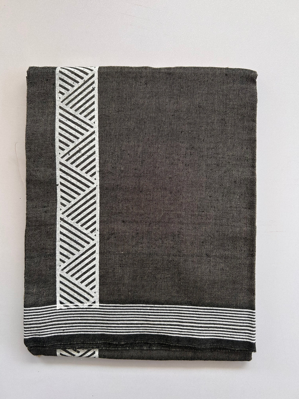 Single Kaily / Lungi - Kaitharikada - Mixed Cotton - 2/40s twisted - 2 inch White Printed Design Kara Beige & Black Colour Body (2 meter / 4 muzham) - 69 KK8090 SAT