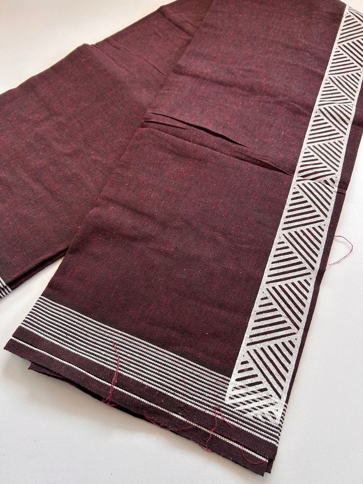 Single Kaily / Lungi - Kaitharikada - Mixed Cotton - 2/40s twisted - 2 inch White Printed Design Kara Wine Purple & Black Colour Body (2 meter / 4 muzham) - 68 KK8090 SAT