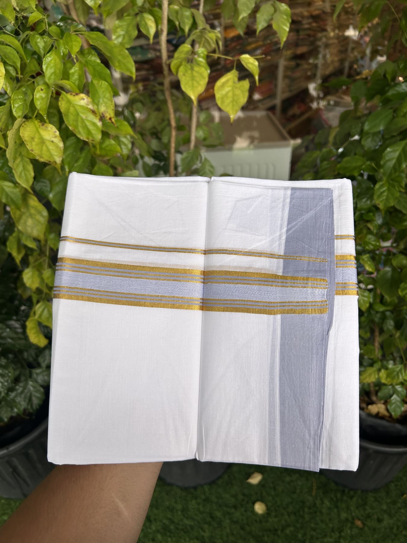 20% Discount! KaithariKada Balaramapuram 100% Cotton Double Pure white Mundu/Dhoti- 100x80 - 1.25 inch Gold Kasav & Light Lavender Stripes kara 3.75 mtr ( 8 muzham) - 39 KK5315 VAS