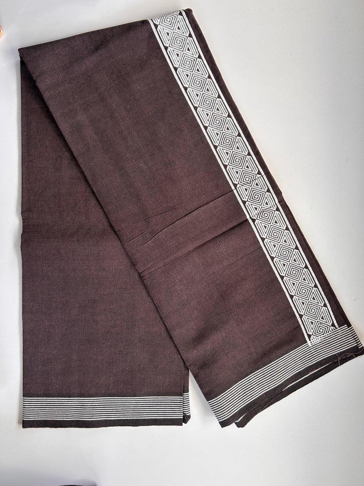 Single Kaily / Lungi - Kaitharikada - Mixed Cotton - 2/40s twisted - 2 inch White Printed Design Kara Dusty Peach & Black Colour Body (2 meter / 4 muzham) - 66 KK8090 SAT
