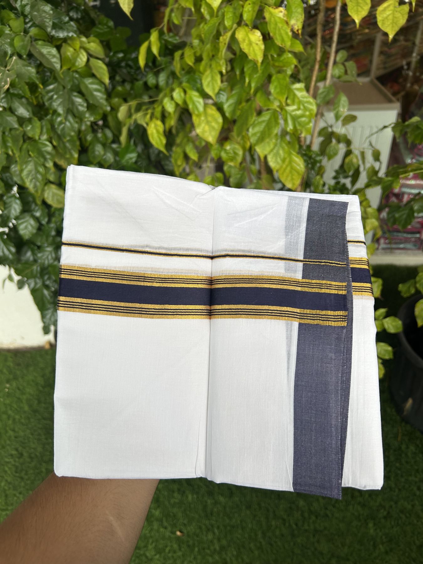 20% Discount! KaithariKada Balaramapuram 100% Cotton Double Pure white Mundu/Dhoti- 100x80 - 1.25 inch Gold Kasav & Navy Blue Stripes kara 3.75 mtr ( 8 muzham) - 38 KK5315 VAS
