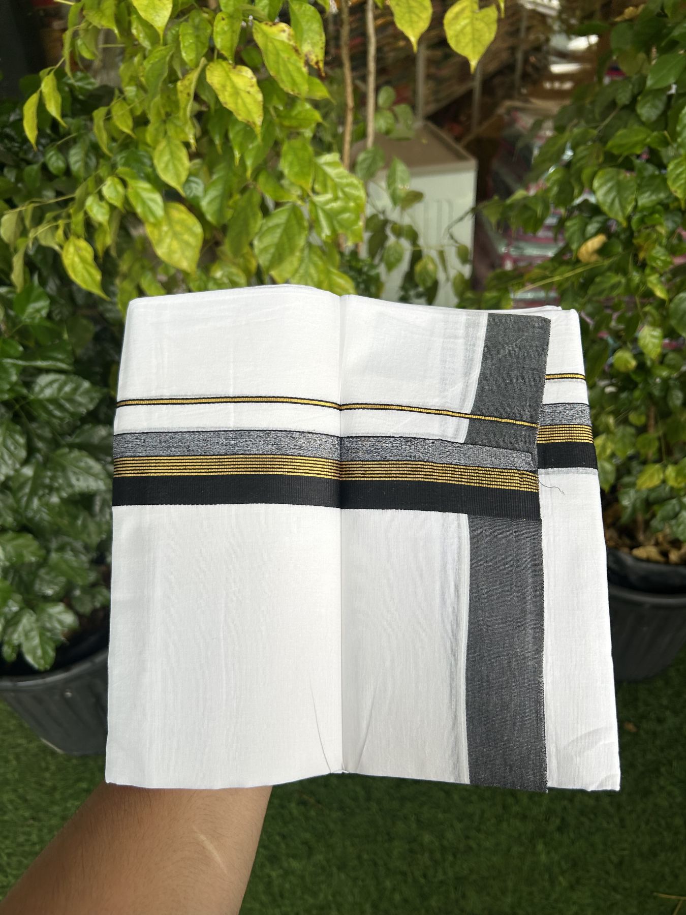 20% Discount! KaithariKada Balaramapuram 100% Cotton Double Pure white Mundu/Dhoti- 100x80 - 1.5 inch Gold Kasav & Black Stripes kara 3.75 mtr (8 muzham) - 42 KK5315 VAS