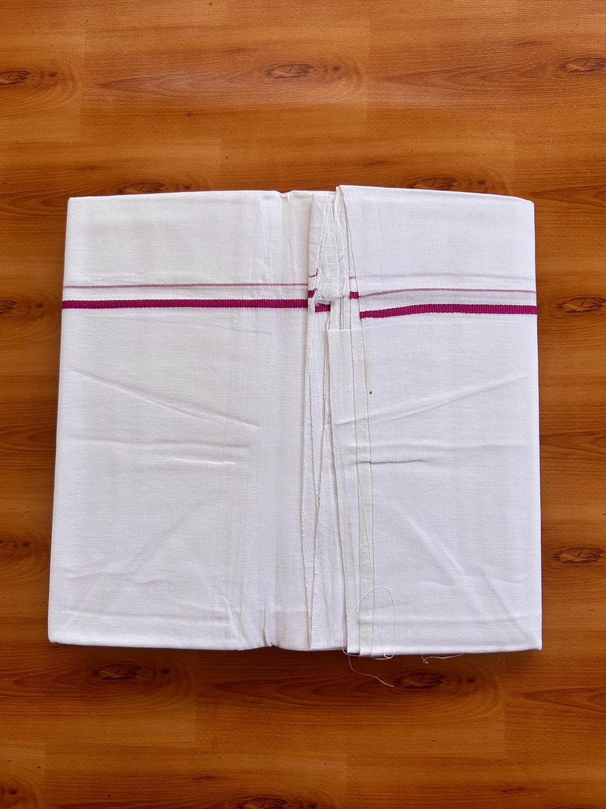 25% Discount ! KaithariKada 100% Cotton Kerala Handloom Single Pure White  Mundu/Dhoti - 0.5 cm Magenta Kara (2 meter / 4 muzham) - 2 KK5530 KAI