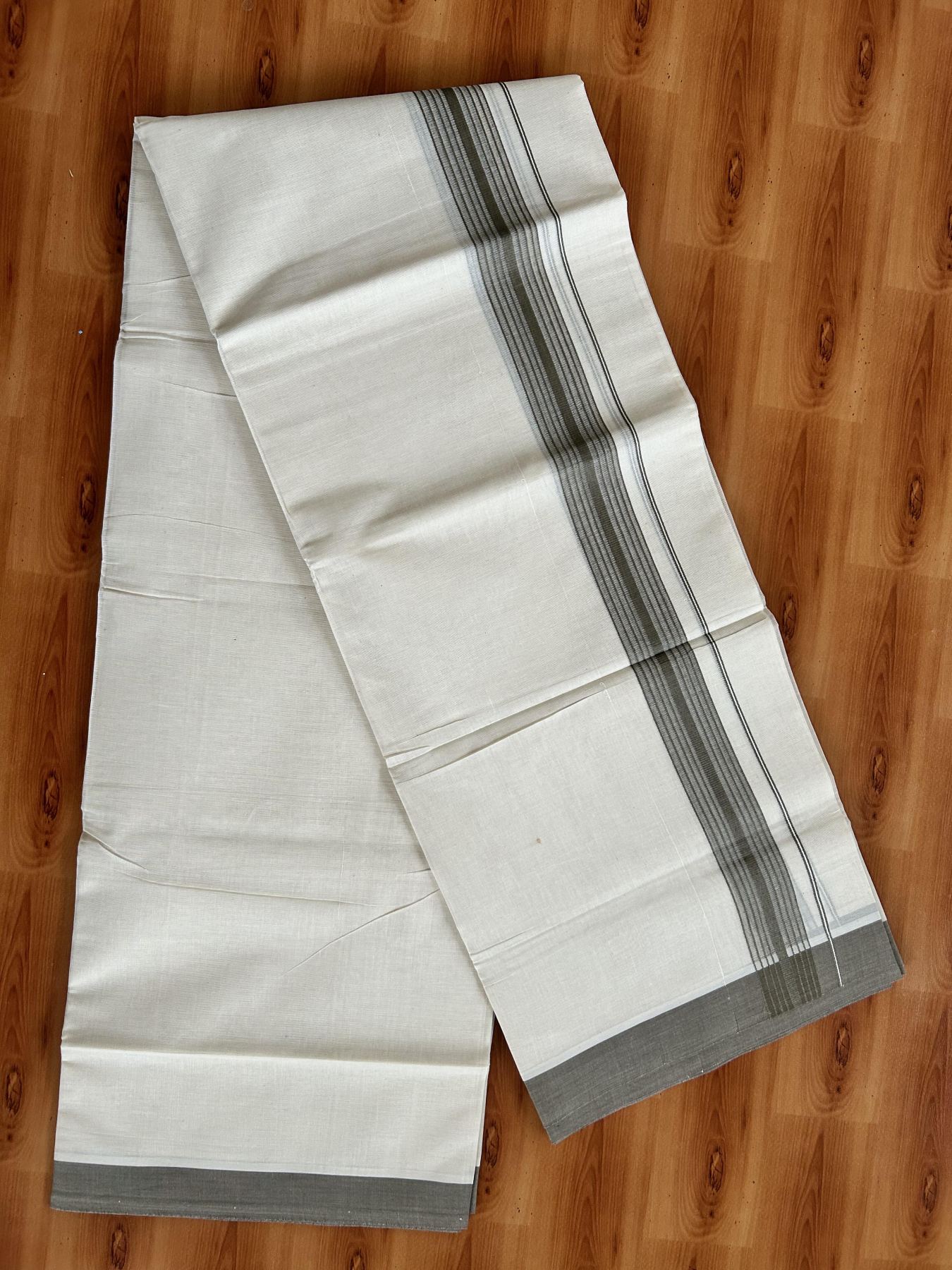 Double Off White (Unbleached) Mundu/Dhoti - 20% Discount! KaithariKada Pure Cotton - 60s - 1.5 inch Dark Sage Green Shaded Striped Kara 4 mtr (8.5 Muzham) - 91 KK5460 PMC