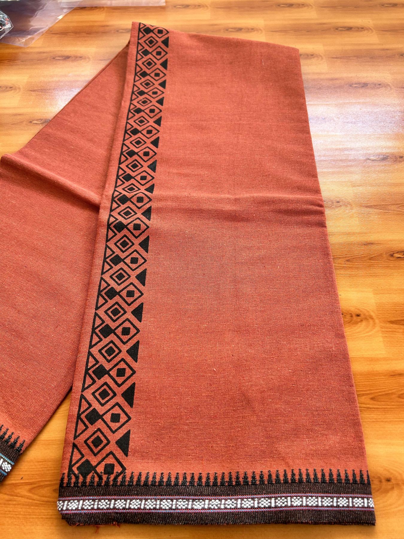 Single Kaily / Lungi - Kaitharikada - Mixed Cotton - 40s twisted - 1.75 inch Black Printed Design Printed Kuppadam Kara With Kavi Colour Body (2 meter / 4 muzham) - 27 KK8075 SAT