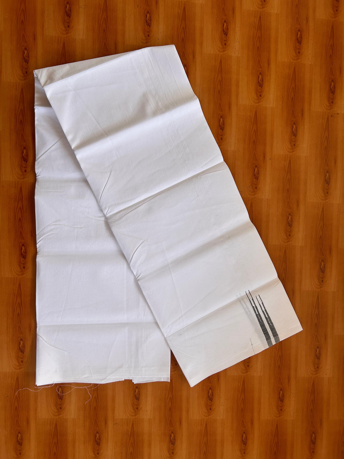 Pure White Single Mundu/Dhoti - 20% Discount! KaithariKada Pulimood 100% Cotton -100s - 0.5 cm Puliyilakkara Black Double Chutty kara (2 meter / 4 muzham) - 6 KK5530 ASH