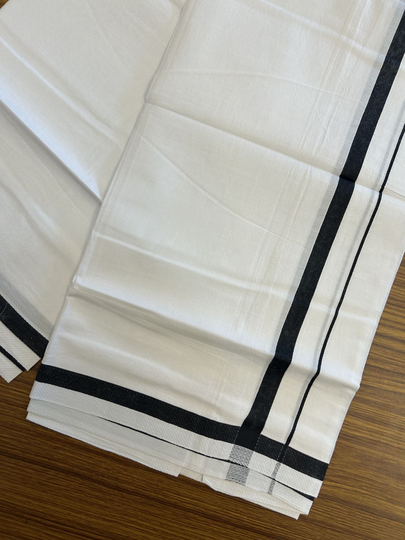 18% Discount!! KaithariKada Balaramapuram 100% Cotton Single Pure White Mundu/Dhoti - 30X70 - 0.5 inch Black kara 1.90 mtr (4 muzham) - 1 KK5312 PMC