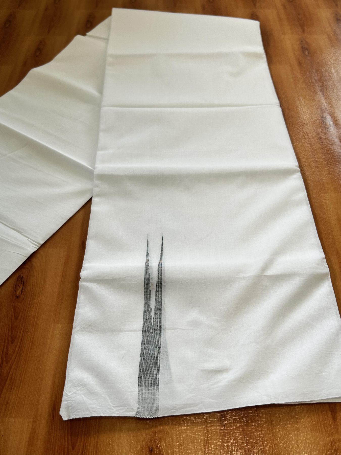 Double Pure White Mundu/Dhoti - 20% Discount !! KaithariKada Balaramapuram 100% Cotton - 100x80 - 2 cm Black Stripes Chutty Kara 3.80 mtr (8 muzham) - 15 KK5411 CKS